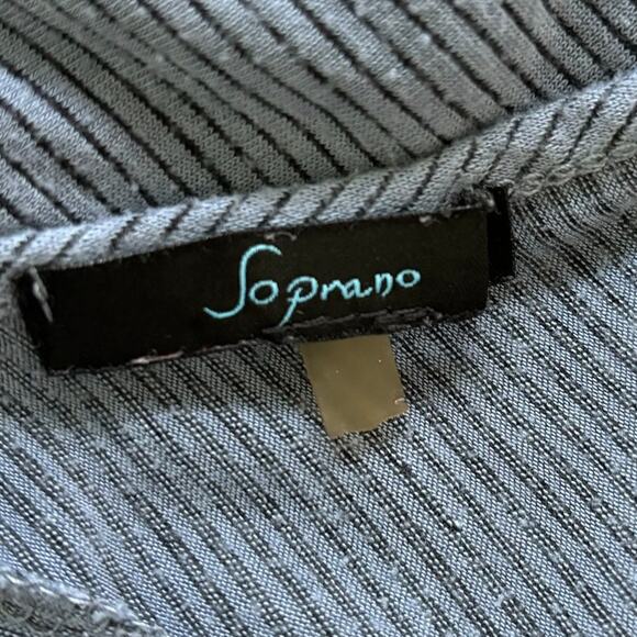 Soprano Women's Blue Striped V-Neck Top Size S/M Layering - Picture 5 of 9